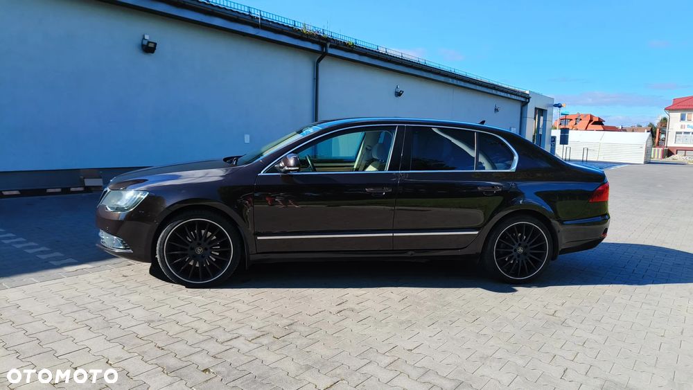 Skoda Superb 2.0 TSI Elegance DSG - 7