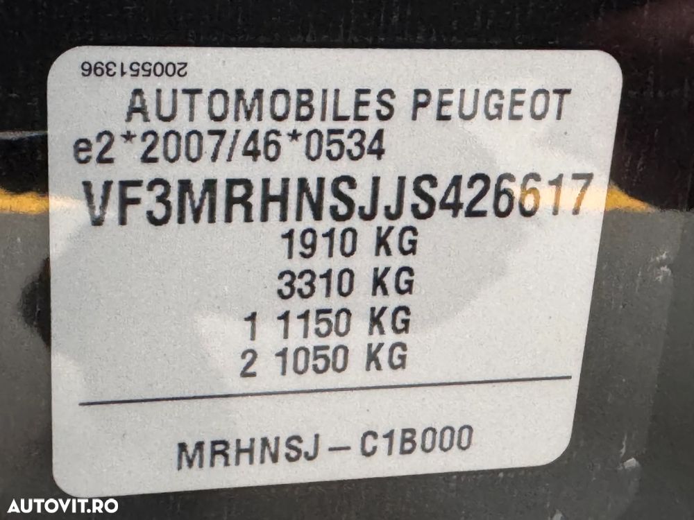 Peugeot 3008 1.2 PureTech Turbo S&S GT-Line - 30