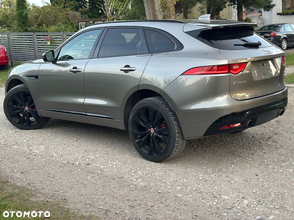Jaguar F-Pace 3.0 V6 AWD S - 2