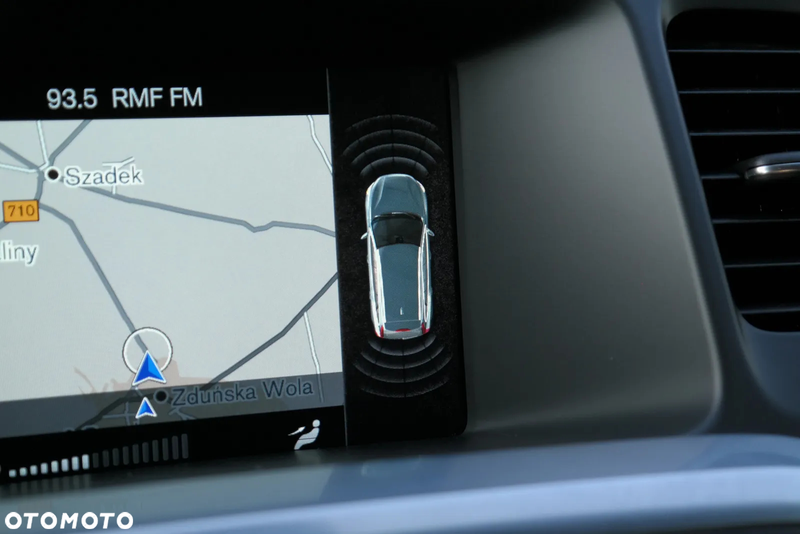 Volvo V60 D4 Drive-E R-Design Momentum - 34