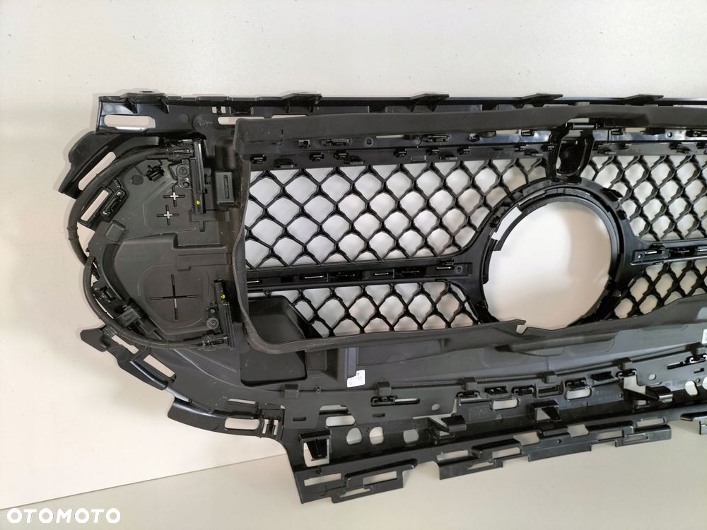 atrapa kratka grill mercedes e klasa w214 22- amg silver diamond - 6