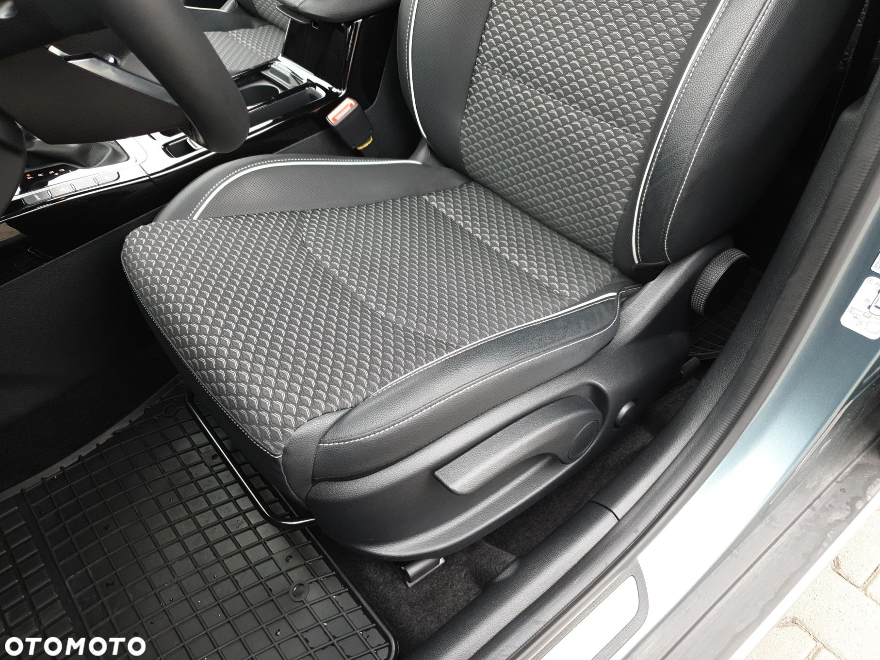Kia XCeed 1.5 T-GDI L DCT - 12
