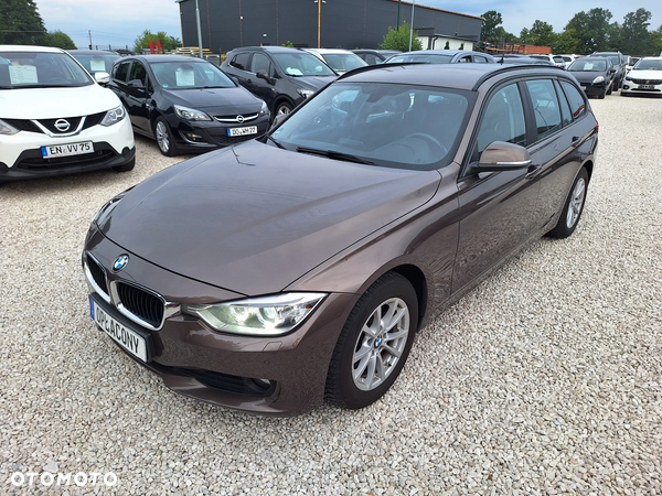BMW Seria 3 320d Touring Blue Performance