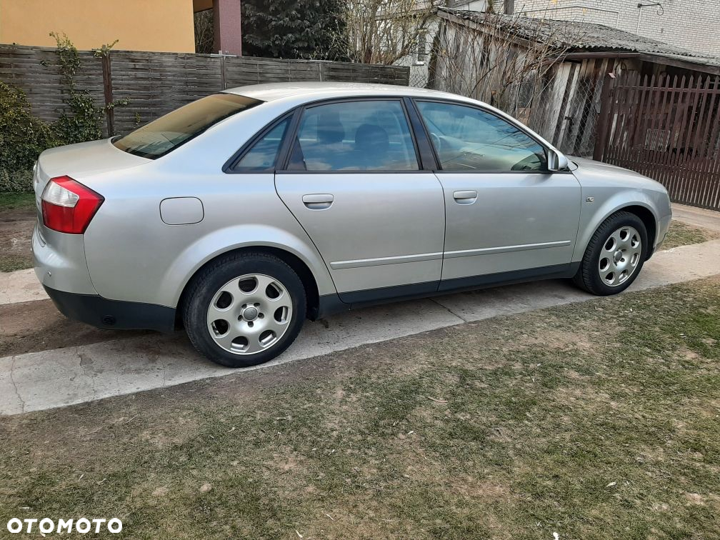 Audi A4 Avant 2.0 - 4