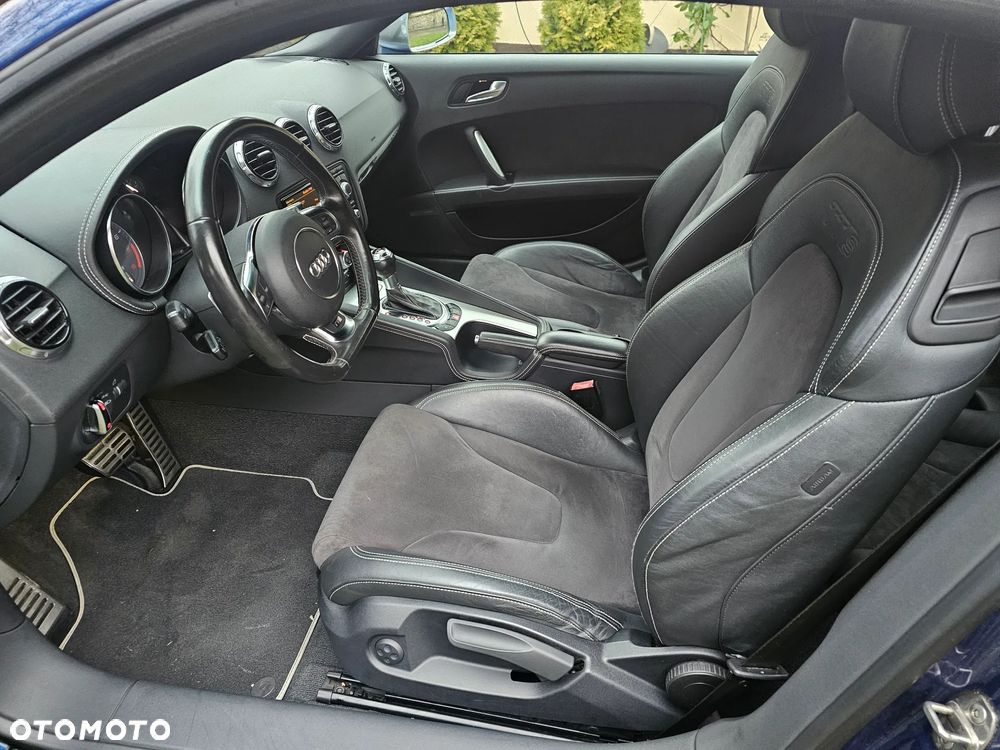 Audi TT S Coupé - 15