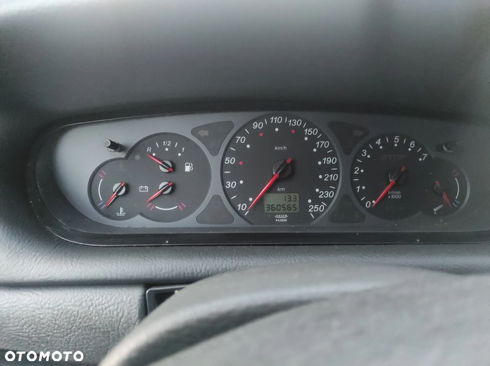 Citroën C5 2.0i 16V SX - 6