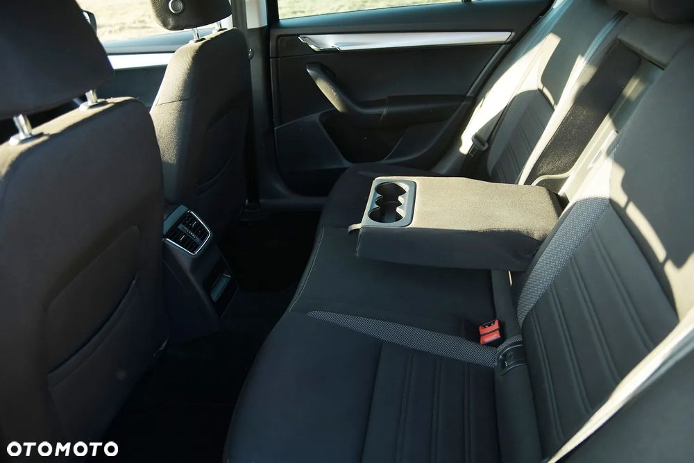 Skoda Octavia 2.0 TDI DSG Exclusive - 21