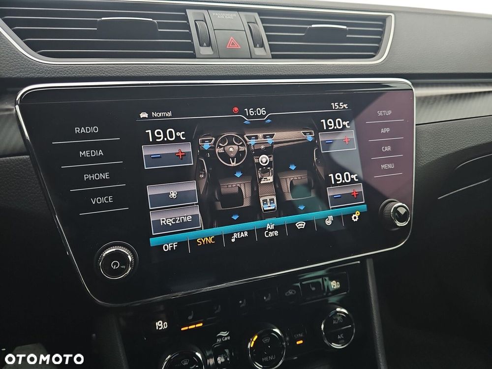Skoda Superb 2.0 TDI SCR 4x4 Sportline DSG - 30