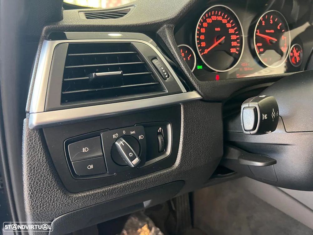 BMW 320 d Auto - 15