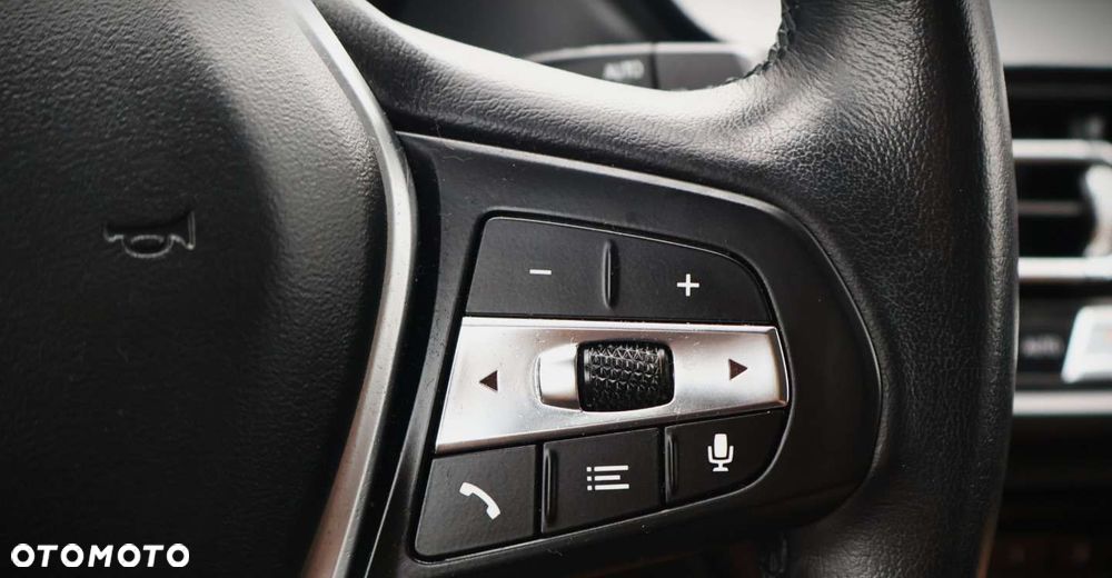 BMW Seria 1 - 21