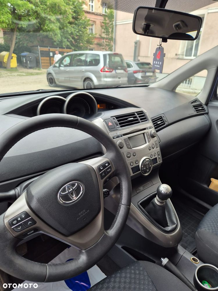 Toyota Verso 1.6 Luna EU5 - 8