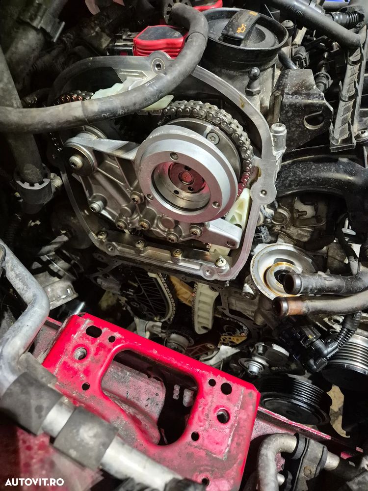 Volkswagen Golf - 6
