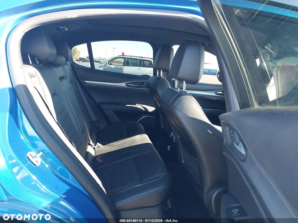Alfa Romeo Stelvio 2.0 Turbo Veloce TI Q4 - 11