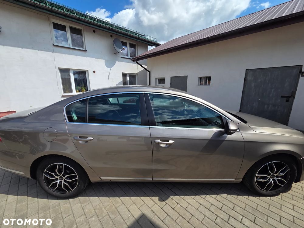 Volkswagen Passat 2.0 TDI Comfortline - 3