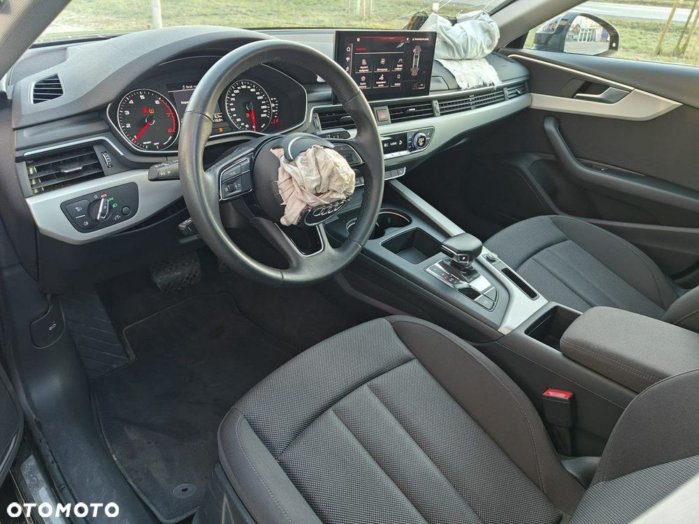 Audi A4 Limousine - 10