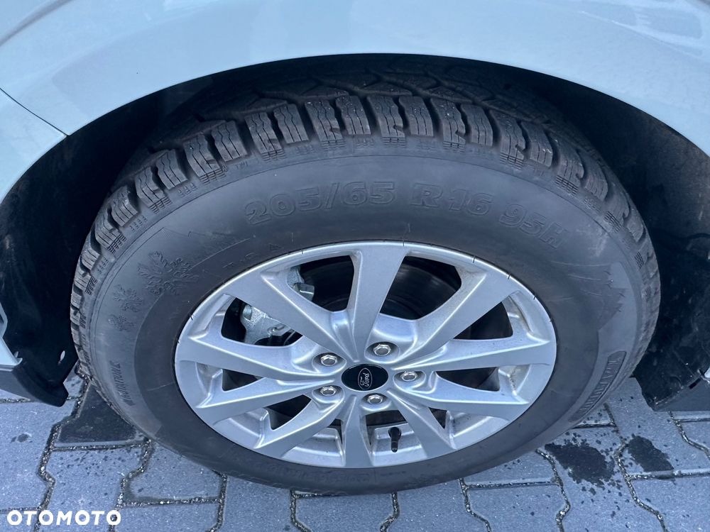 Ford Tourneo Courier 1.0 EcoBoost TITANIUM - 15