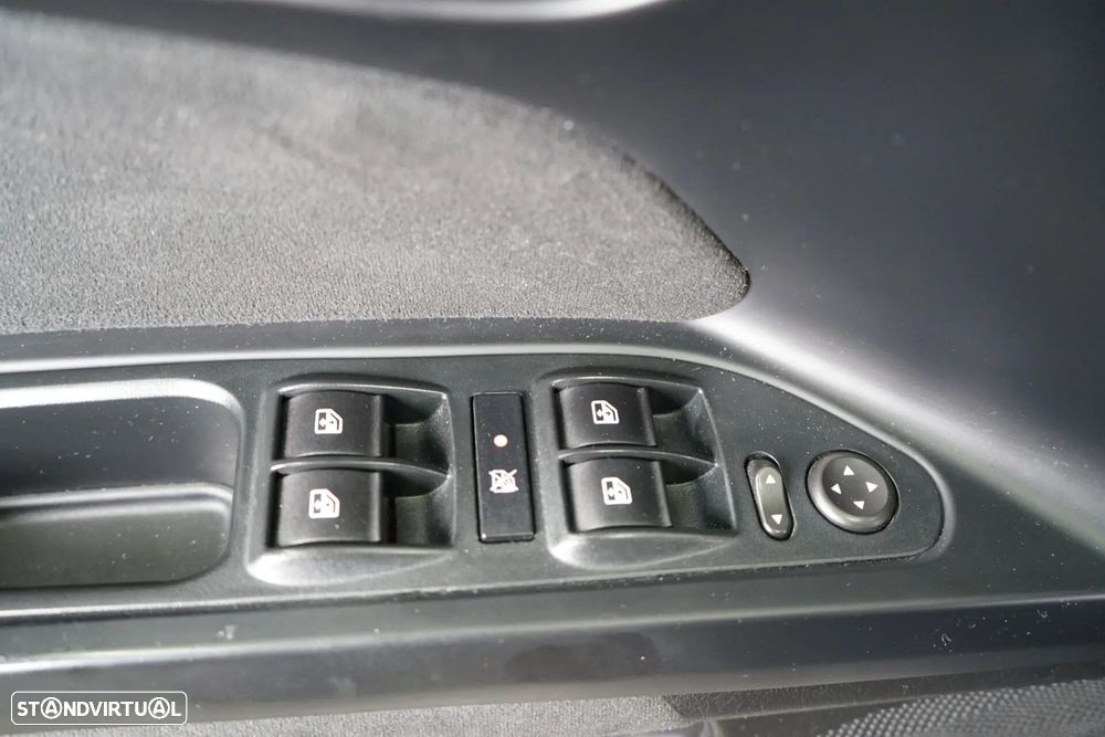 Fiat Tipo Station Wagon 1.6 M-Jet Lounge Tech - 21