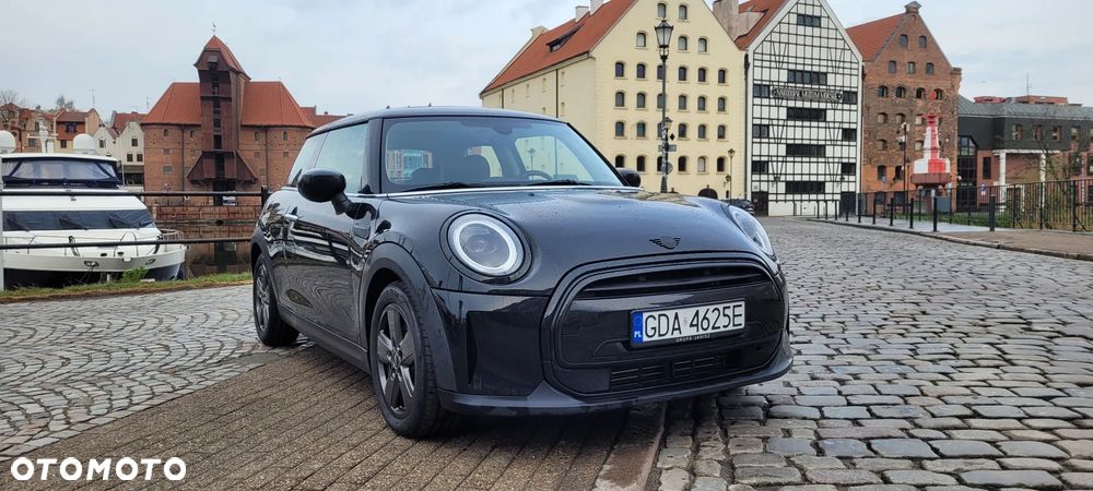 MINI Cooper Essential Trim - 1