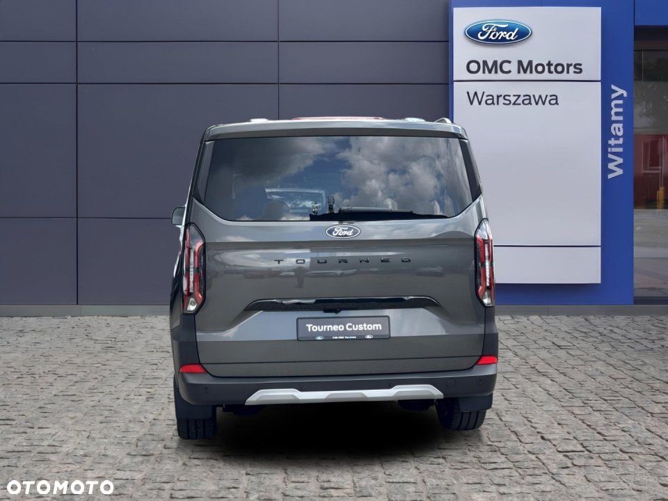 Ford Tourneo Custom - 4