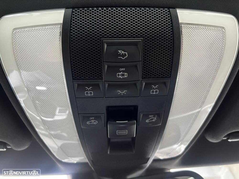 Mercedes-Benz E 350 d 4-Matic AMG Line - 41