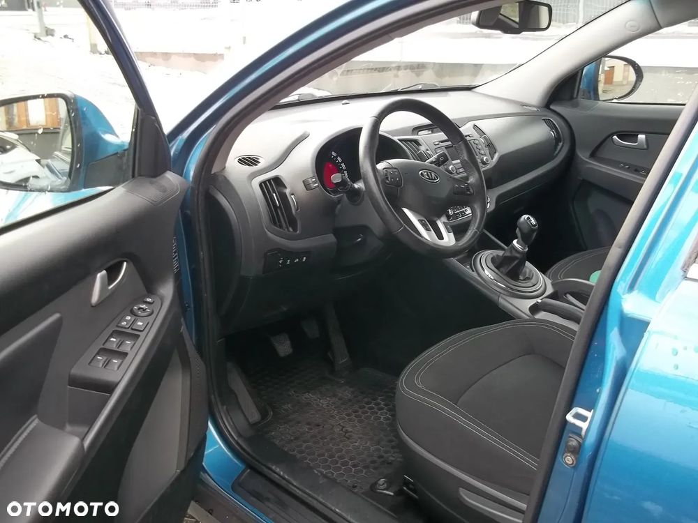 Kia Sportage 2.0 CRDI 4WD Dream-Team Edition - 9