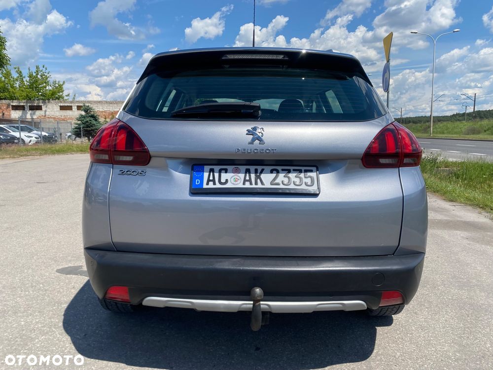 Peugeot 2008 BlueHDi 100 STOP & START Allure - 12
