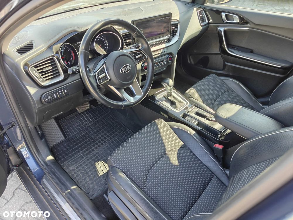 Kia XCeed 1.4 T-GDI L Business Line DCT - 12