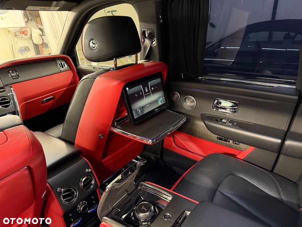 Rolls-Royce Cullinan - 33