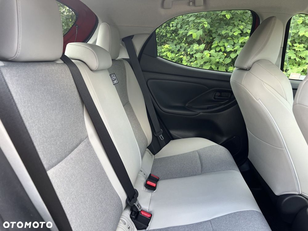 Toyota Yaris 1.5 Executive - 10