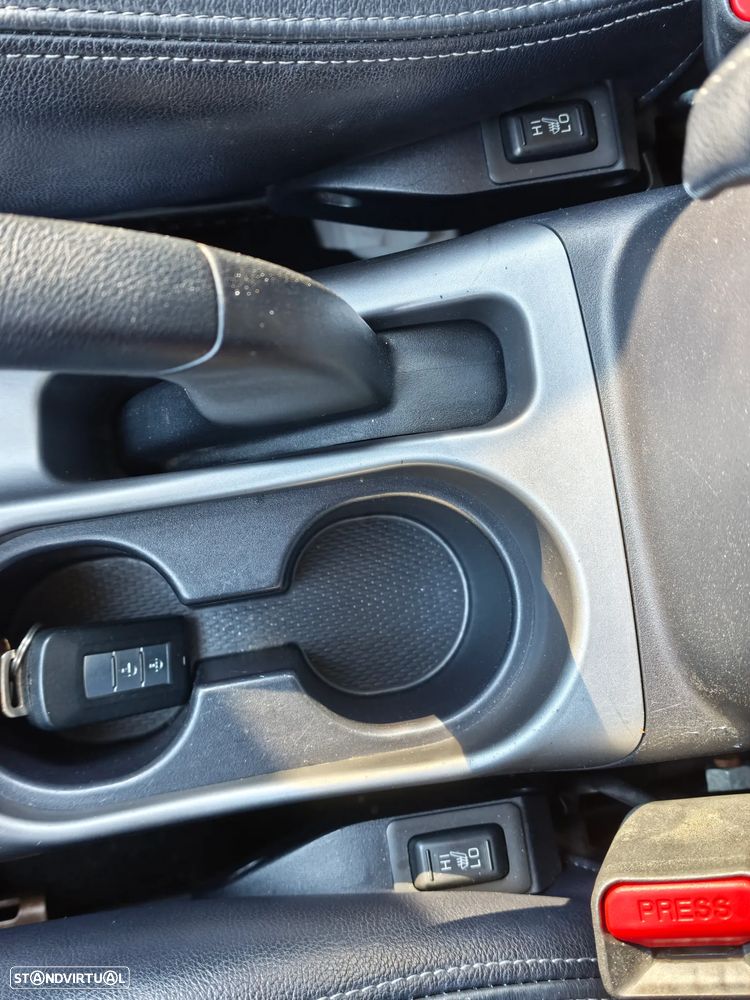 Mitsubishi Outlander 2.2 DI-D Instyle - 23