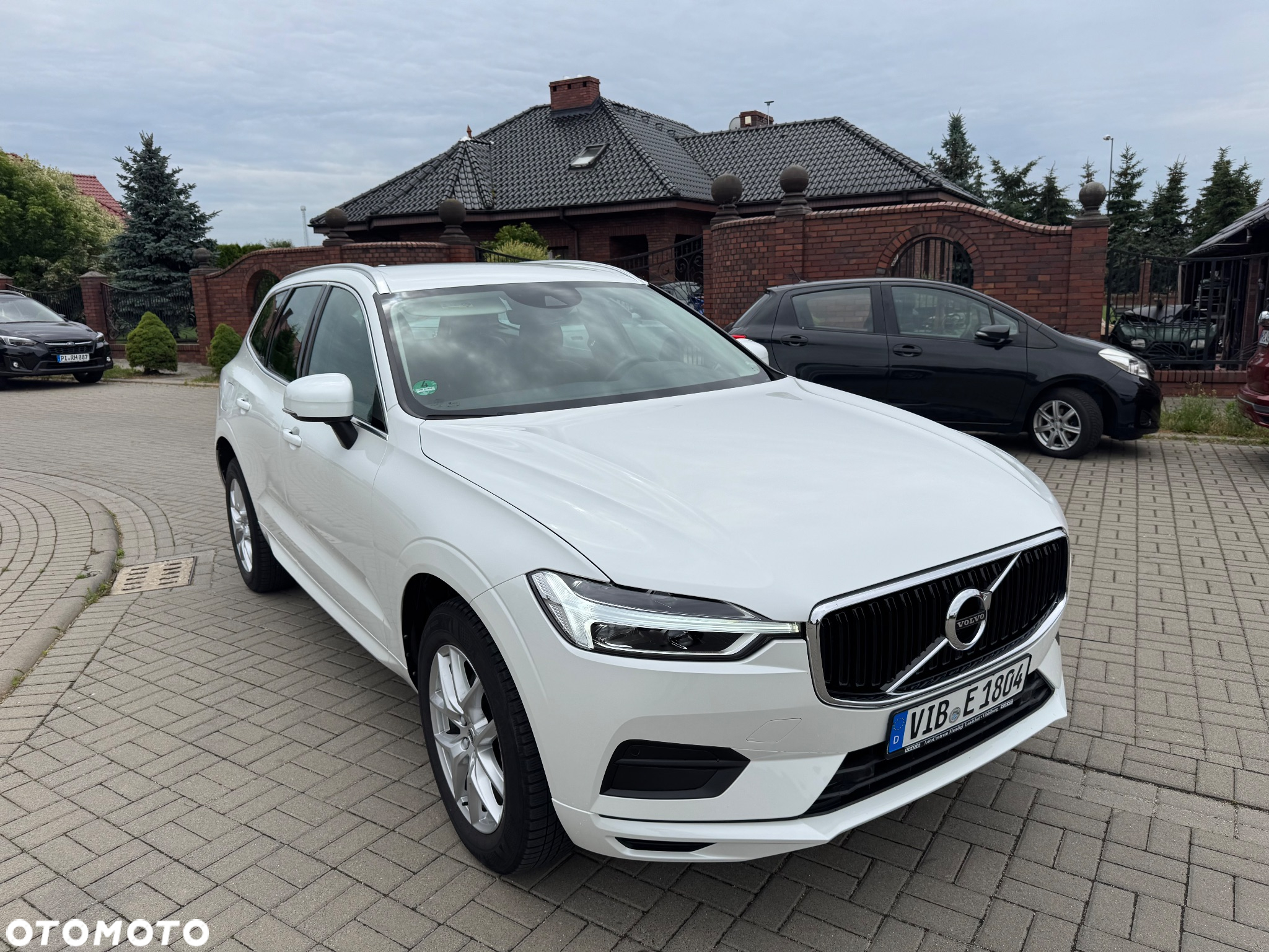 Volvo XC 60 B4 D Geartronic Momentum Pro - 5