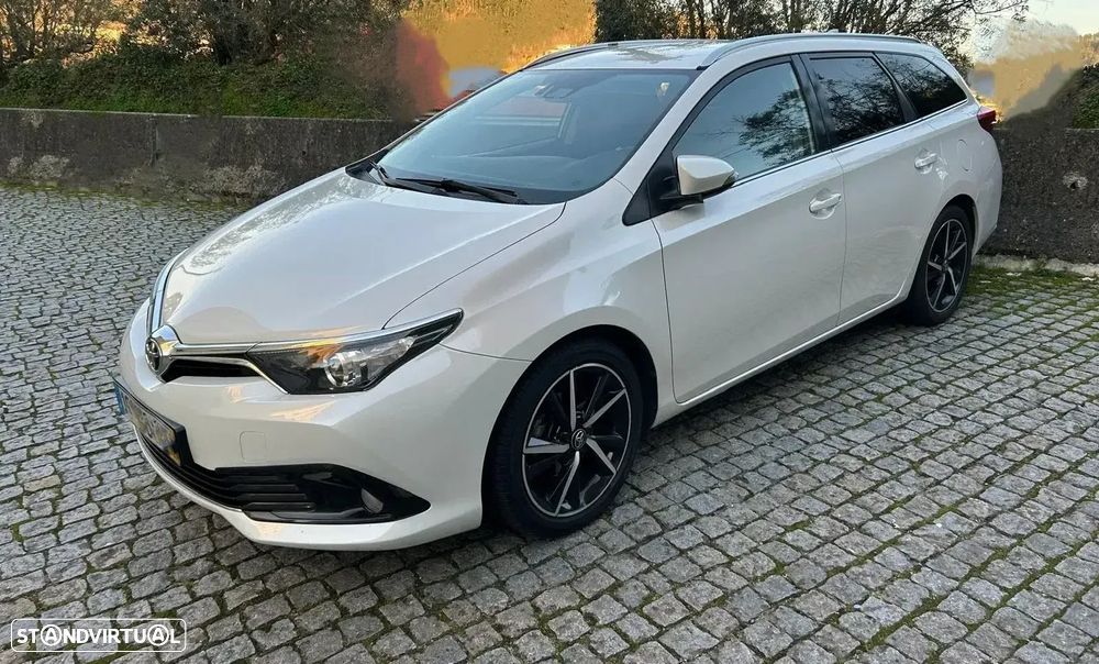 Toyota Auris Touring Sports 1.6 D-4D Comfort+Navi - 2