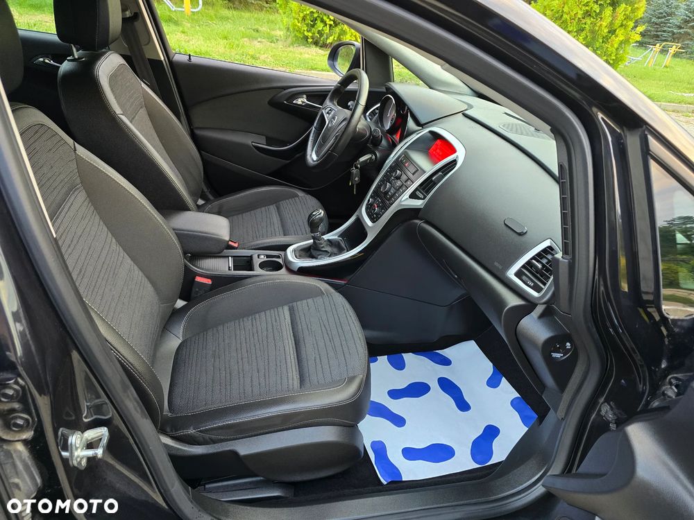 Opel Astra 1.4 Turbo Edition - 27