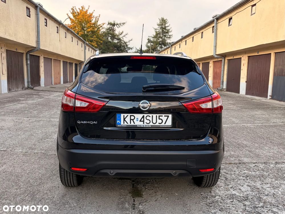 Nissan Qashqai 1.6 DIG-T N-Connecta - 18