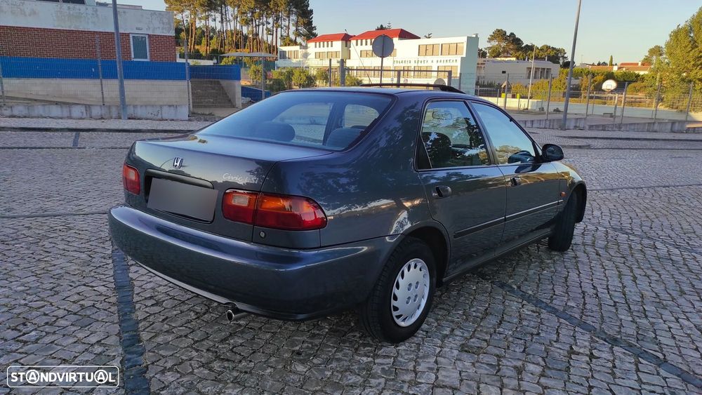 Honda Civic 1.5 LSi 16 V - 6