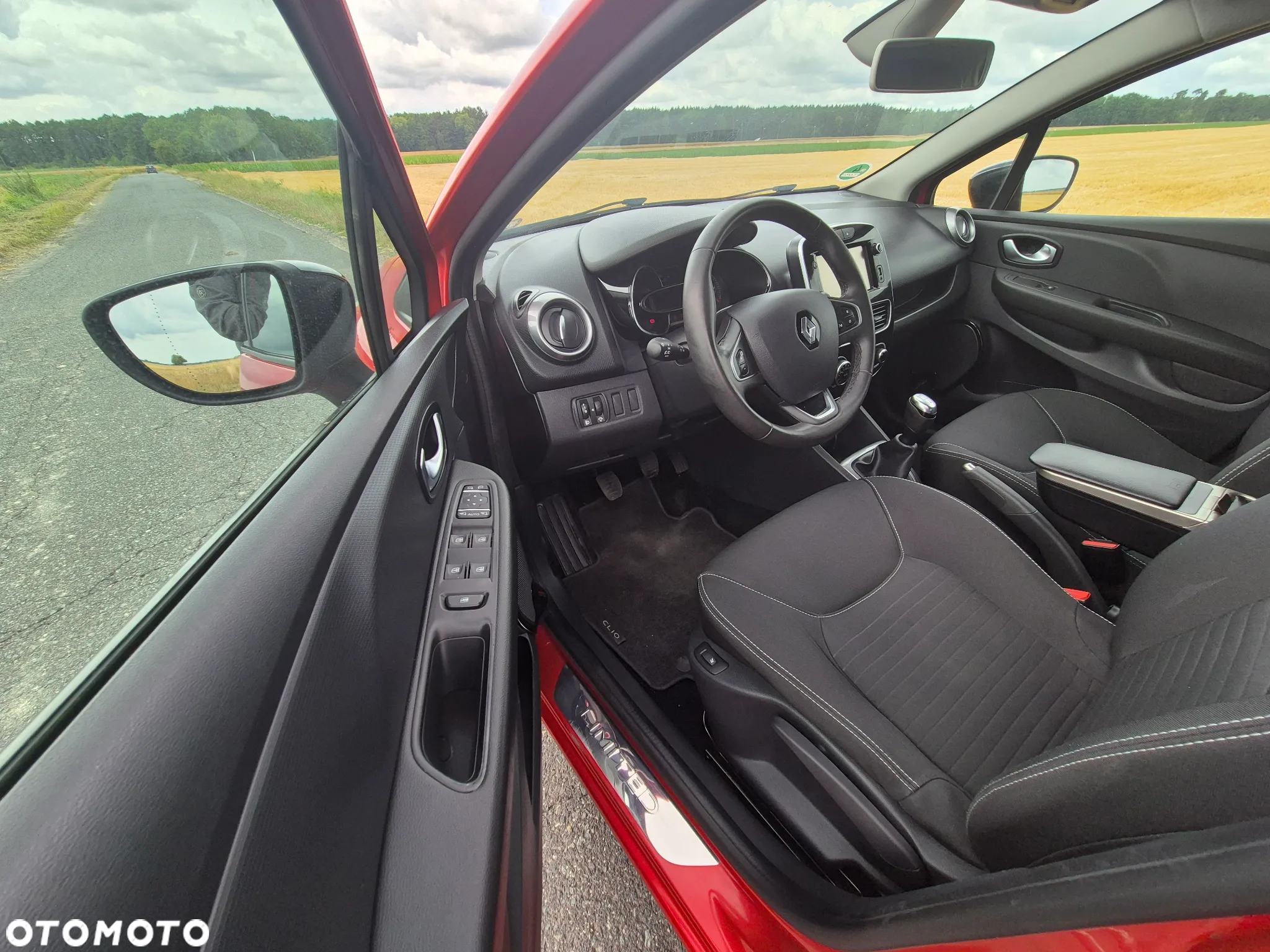 Renault Clio 1.2 16V Limited EU6 - 19
