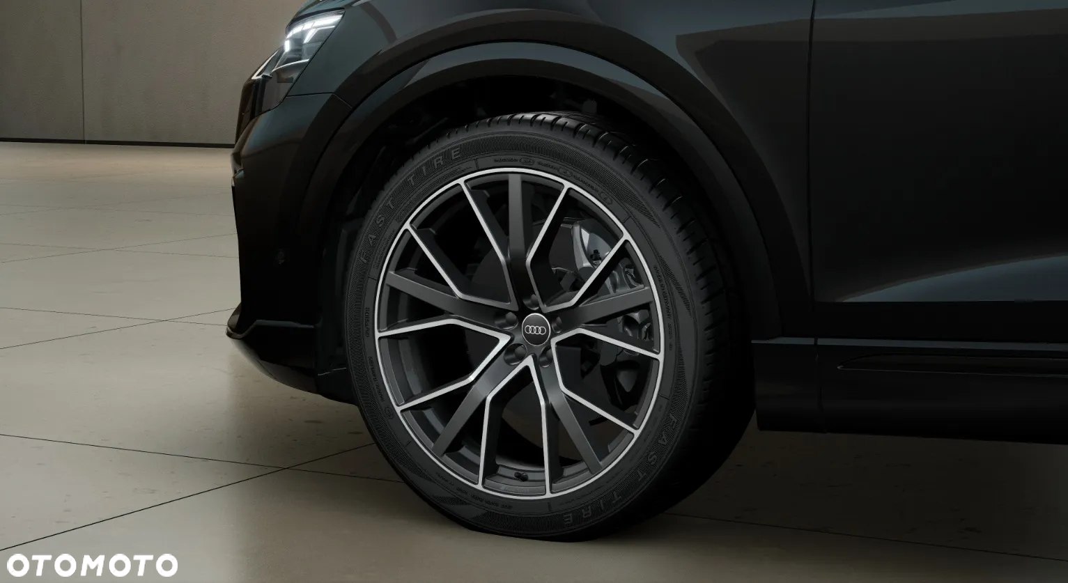 Audi Q8 - 8