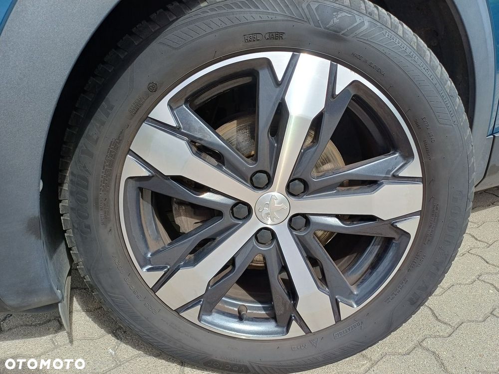 Peugeot 3008 1.2 PureTech Allure Pack S&S EAT8 - 9