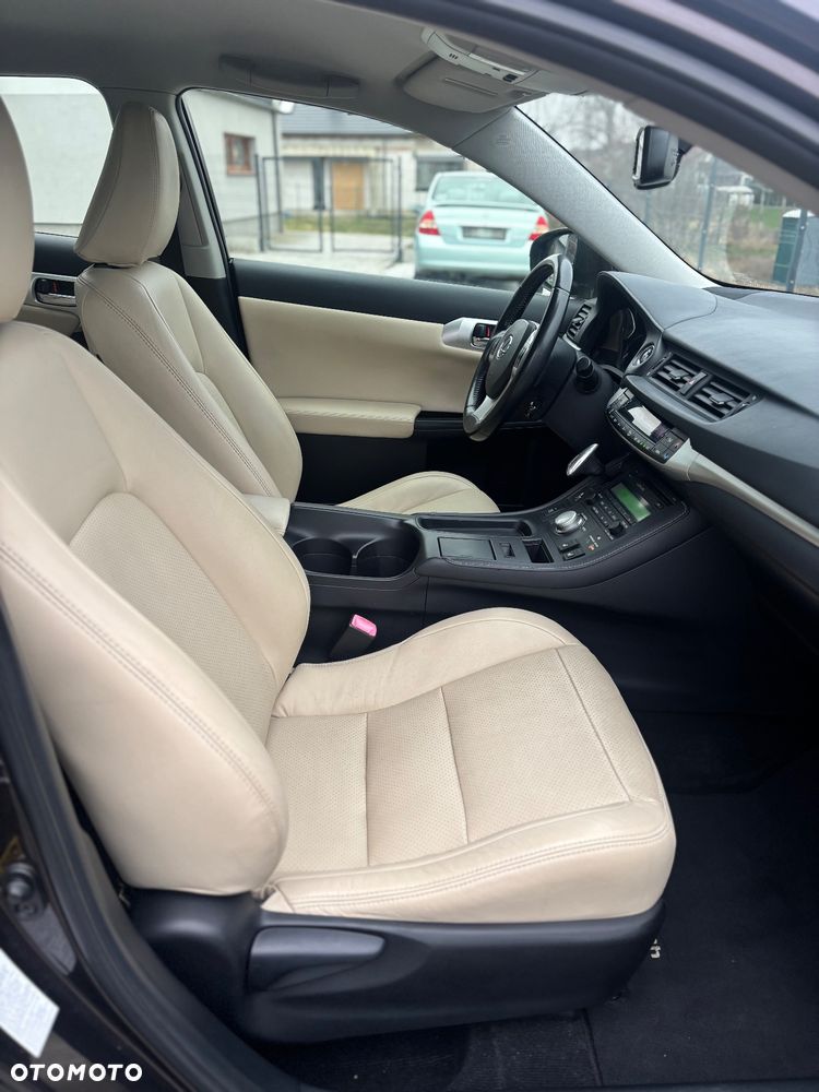 Lexus CT Standard - 30