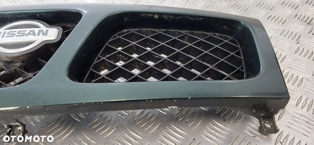 Nissan Terrano II Grill Atrapa - 5