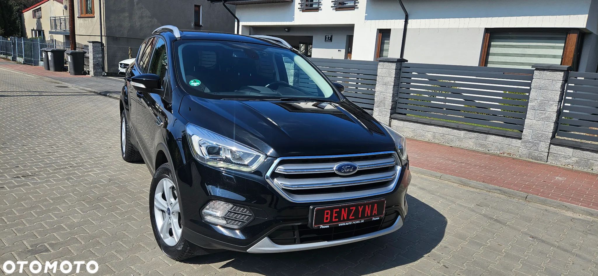 Ford Kuga 1.5 EcoBoost 2x4 Business Edition - 1