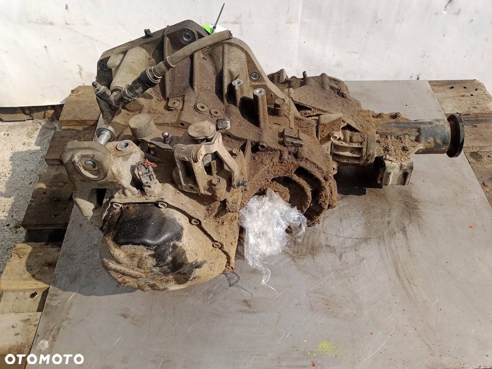 SKRZYNIA BIEGÓW 79J2 + REDUKTOR FIAT SEDICI - 2