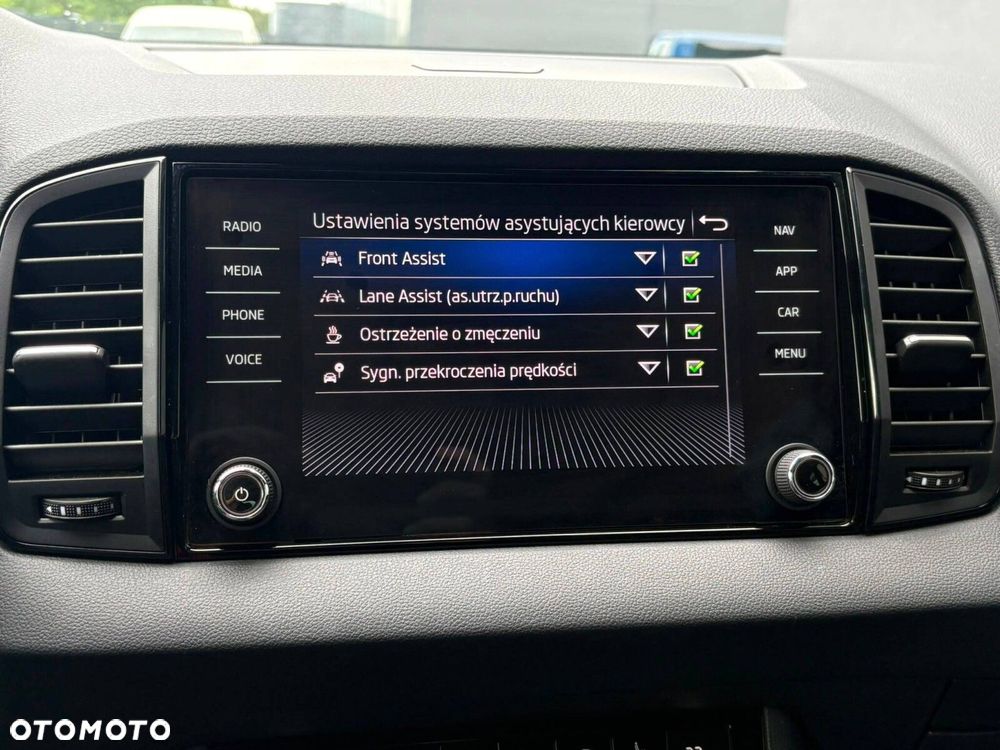 Skoda Karoq 1.5 TSI ACT Sportline DSG - 25