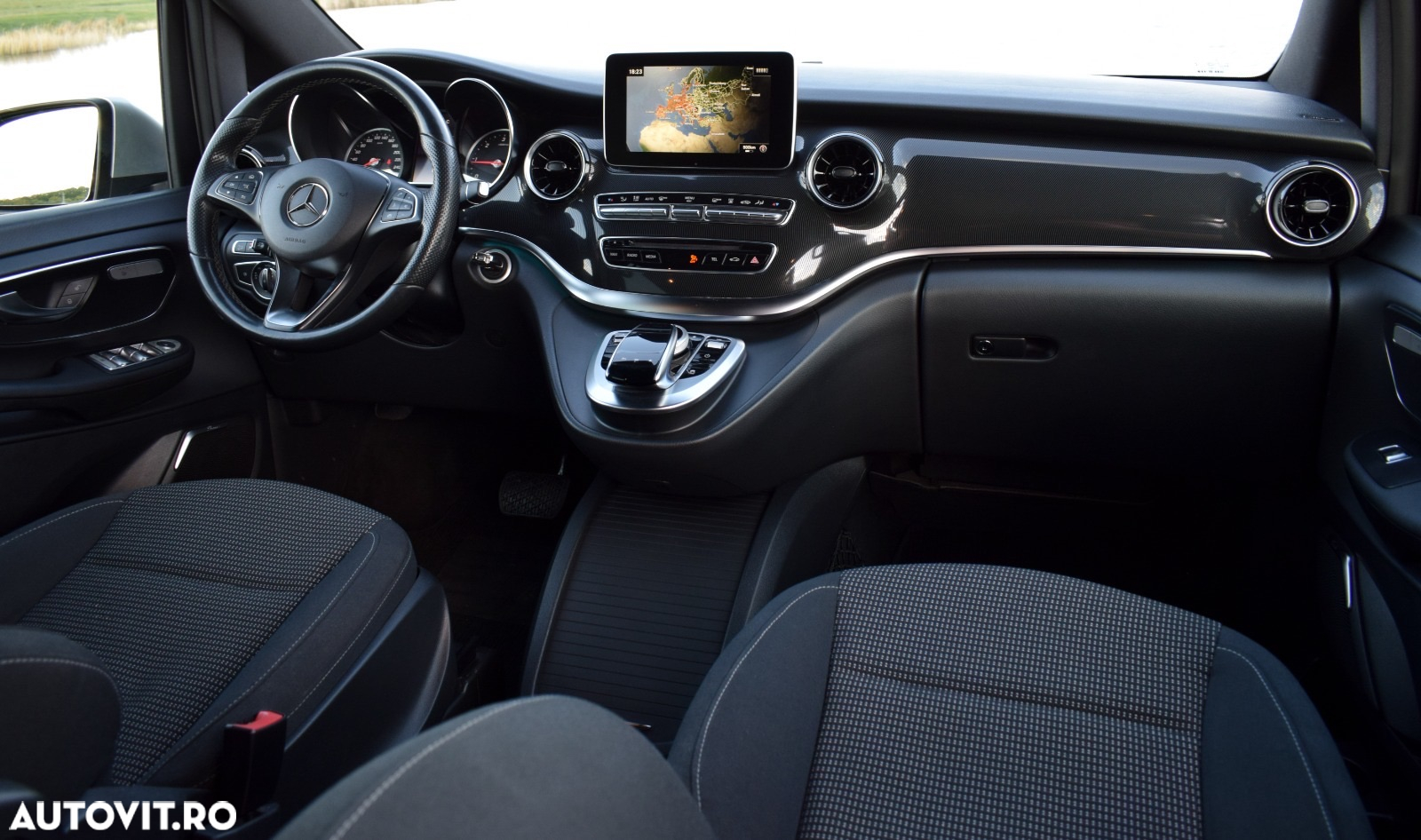 Mercedes-Benz V 300 d kompakt 4Matic 9G-TRONIC - 8