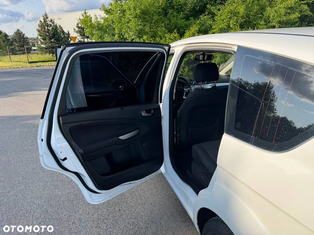 Ford S-Max - 7