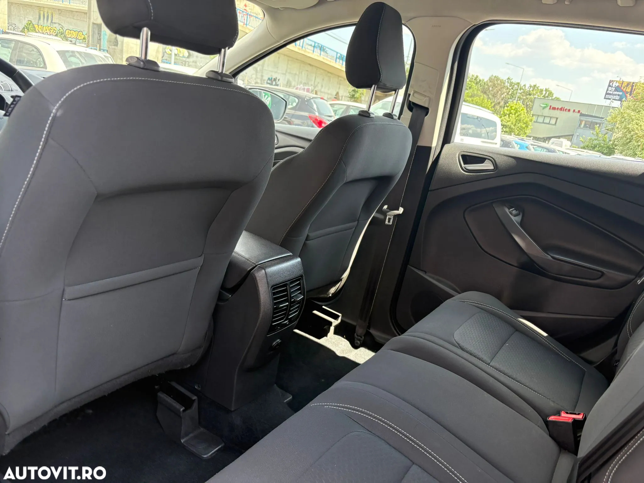 Ford Kuga - 9