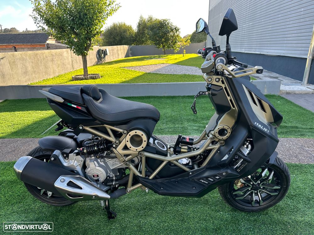 Italjet Dragster 125 - 9