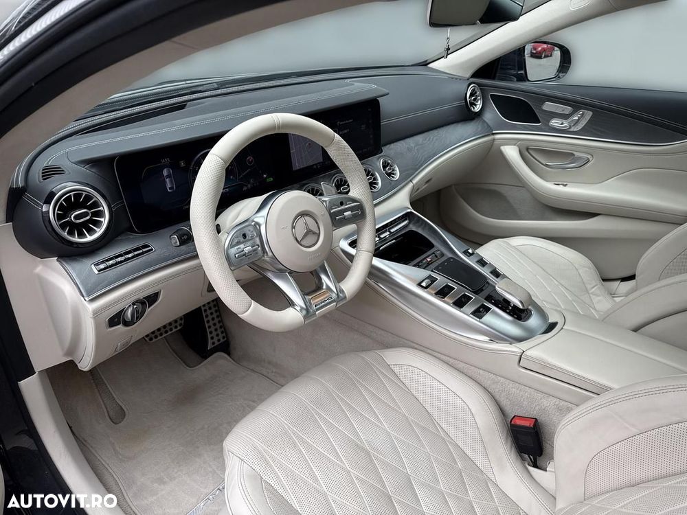 Mercedes-Benz AMG GT 4-door Coupe 43 4Matic+ - 3