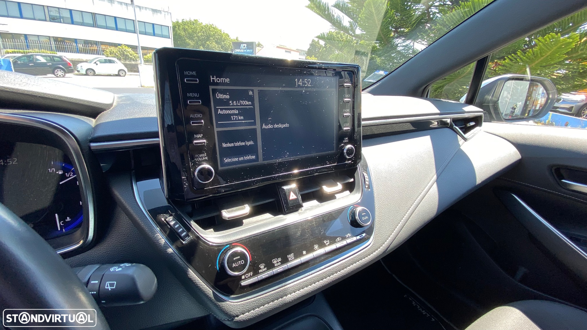 Toyota Corolla Touring Sports 1.8 Hybrid Exclusive - 33