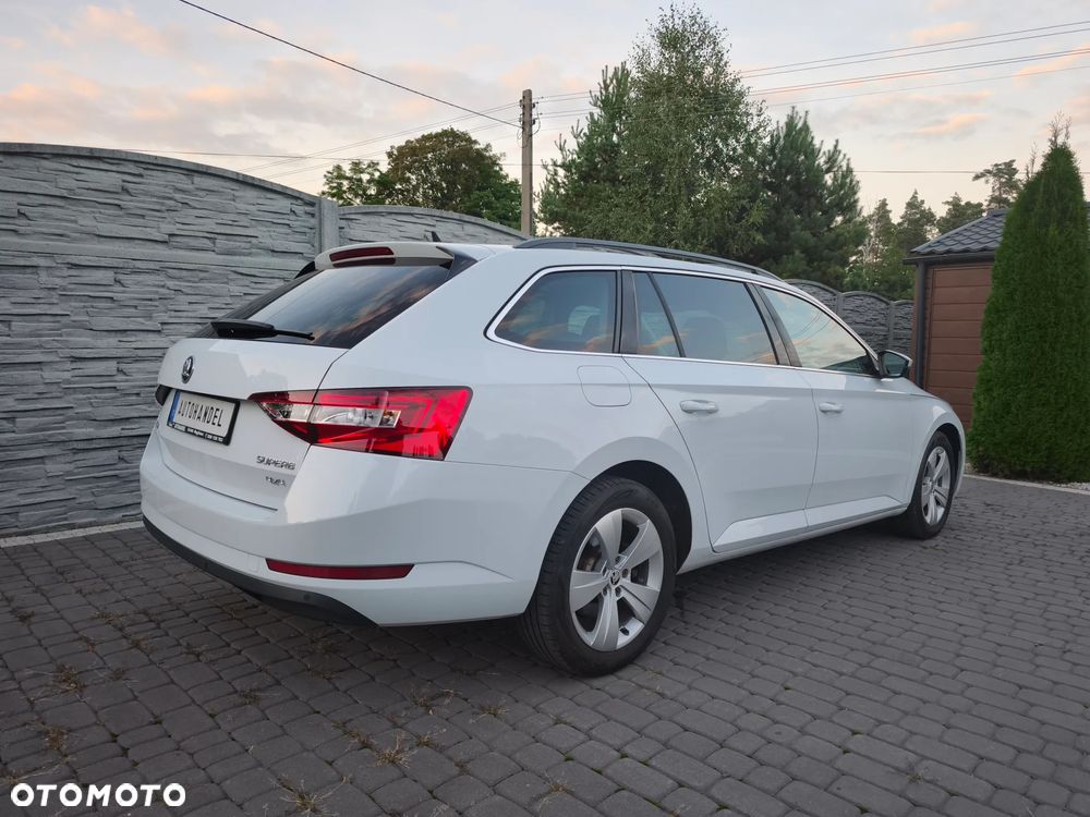 Skoda Superb 2.0 TDI 4x4 DSG Ambition - 14